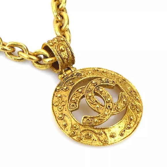 Auth CHANEL Vintage CC Logo Necklace Gold Metal - Picture 1 of 11